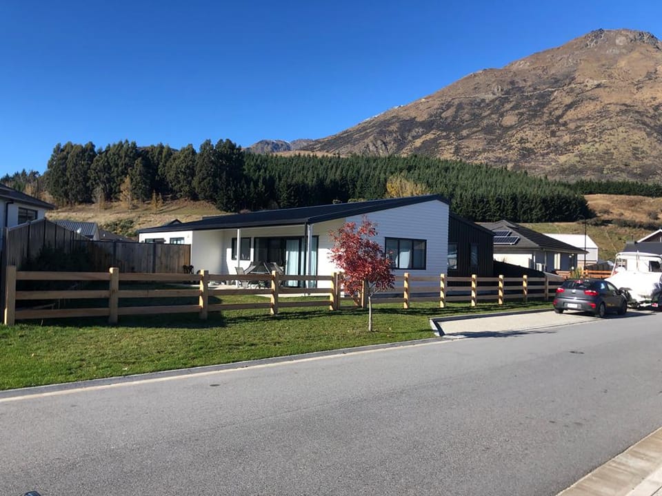 Macrocarpa Post & Rail